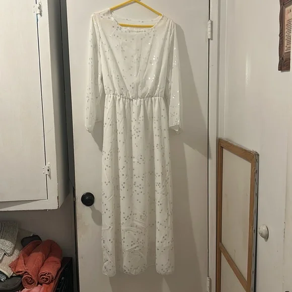 SHEIN white w/ silver flower wedding dress - Picture 3 of 3